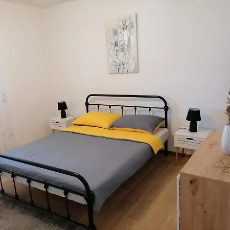 Apartman Nina Kali Exterior photo