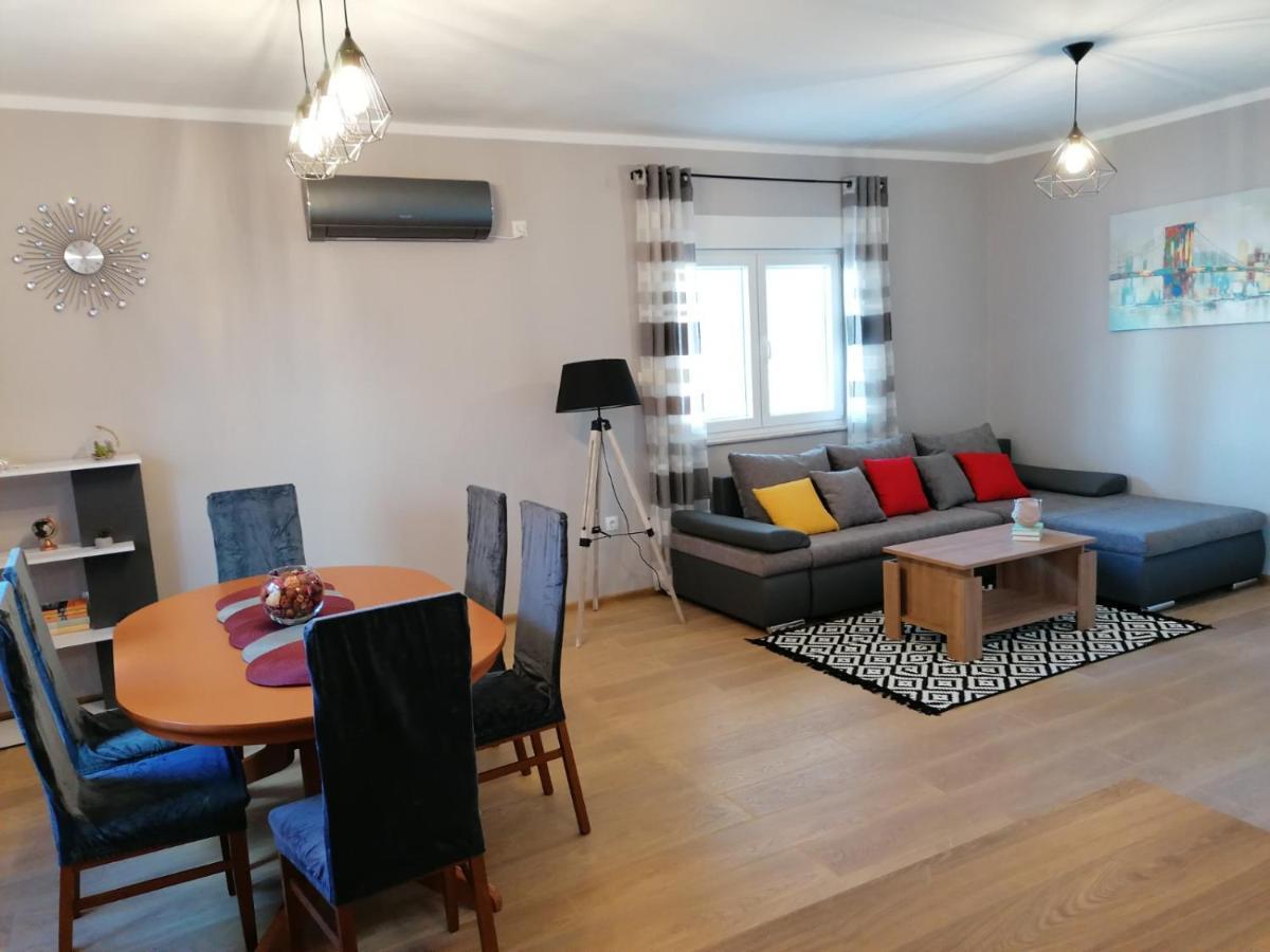 Apartment Nina